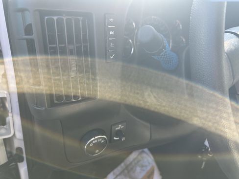 New 2025 Chevrolet Express 4500 w/ Power Convenience Package image 9