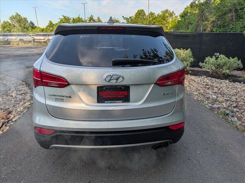Used 2016 Hyundai Santa Fe Sport FWD image 4
