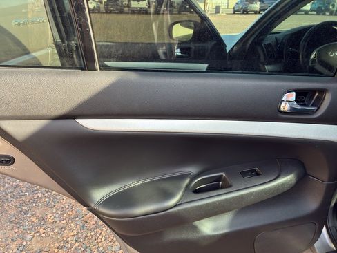 Used 2009 INFINITI G37 Journey image 8