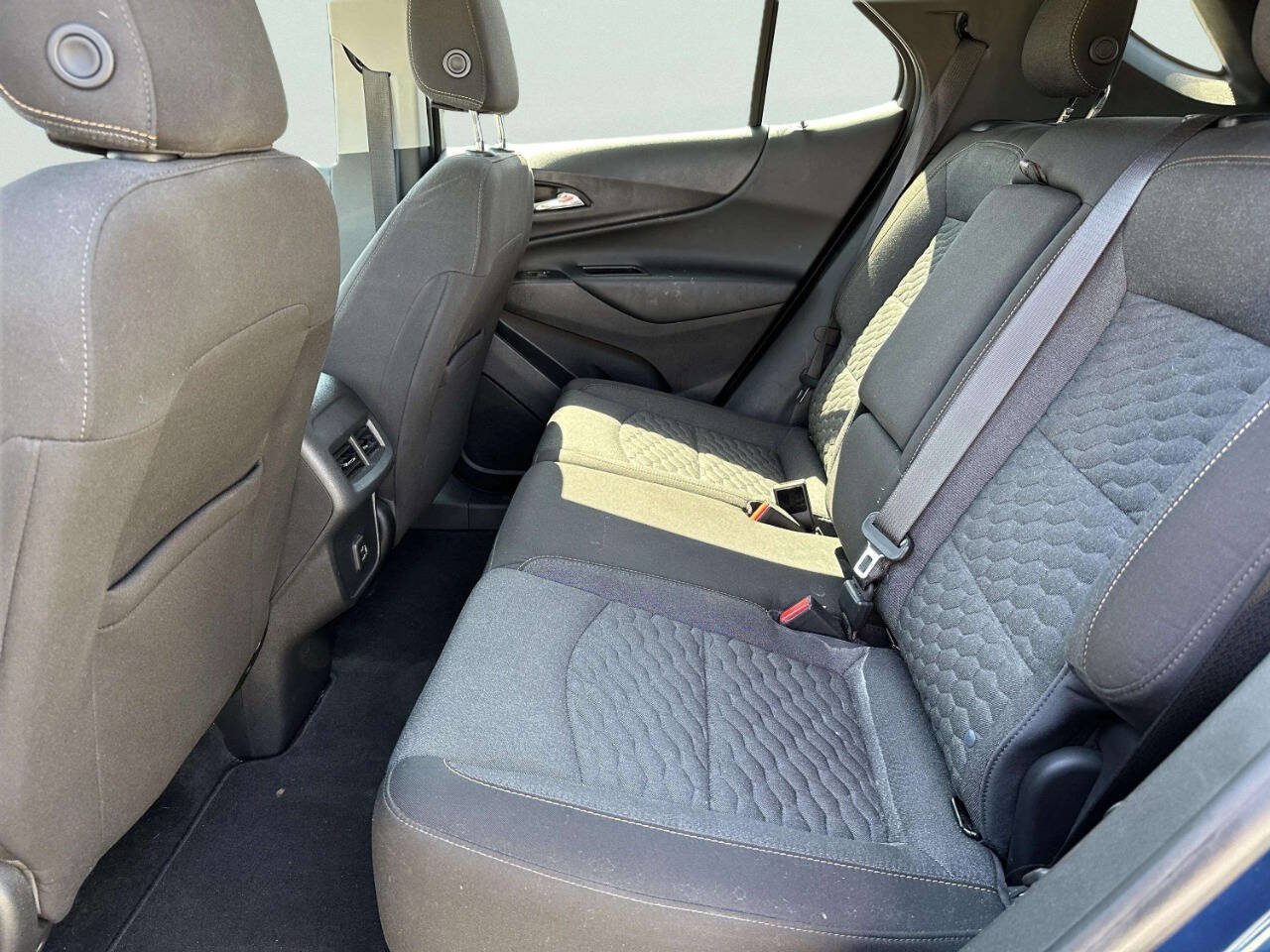 Used 2020 Chevrolet Equinox LT FWD image 13