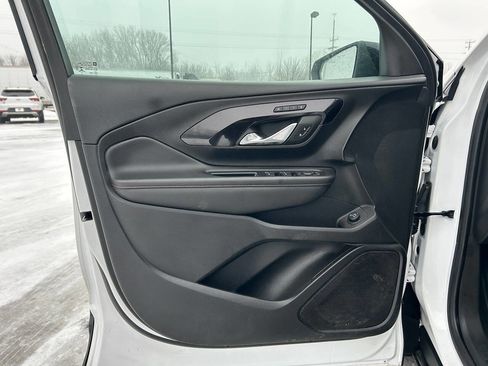 Used 2022 GMC Terrain AT4 image 16