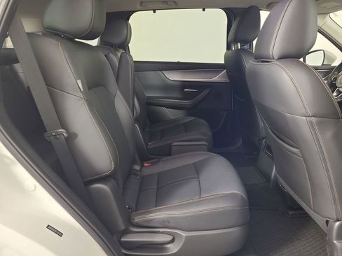 Used 2024 MAZDA CX-90 Plug-In Hybrid w/ Preferred AWD/4WD image 23