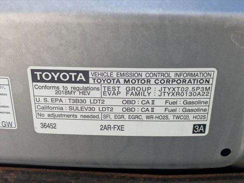 Used 2018 Toyota RAV4 XLE AWD/4WD image 24