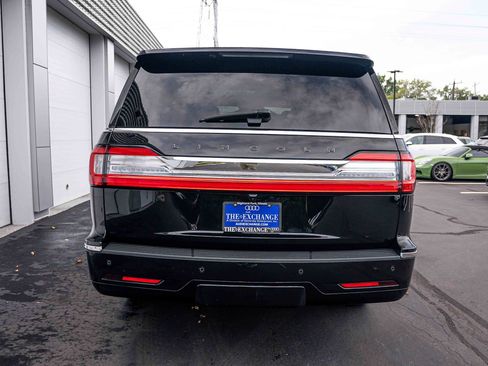 Used 2021 Lincoln Navigator L Black Label w/ Cargo Convenience Package AWD/4WD image 28