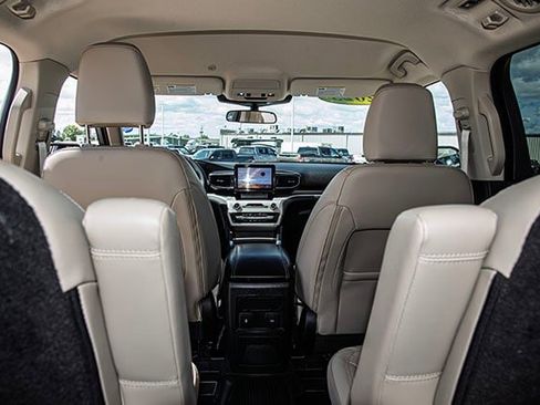 Used 2023 Ford Explorer XLT w/ Equipment Group 202A image 17