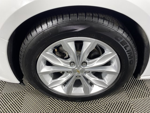 Used 2023 Chevrolet Malibu LT FWD image 11
