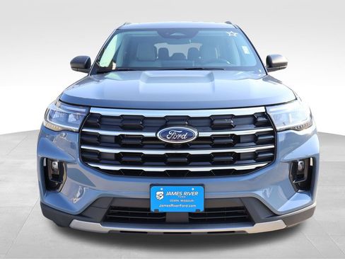 New 2026 Ford Explorer Active w/ Active Comfort Package AWD/4WD image 7