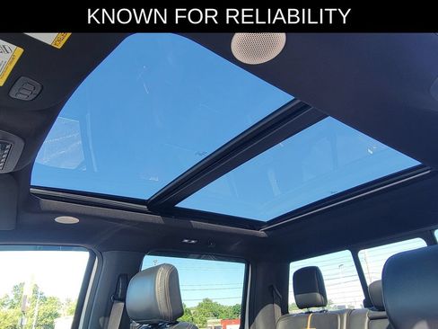 Used 2024 Ford F250 Platinum AWD/4WD image 31