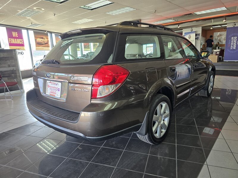 Used 2009 Subaru Outback 2.5i Special Edition AWD/4WD image 4