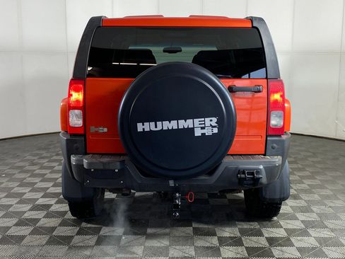 Used 2008 HUMMER H3 image 9