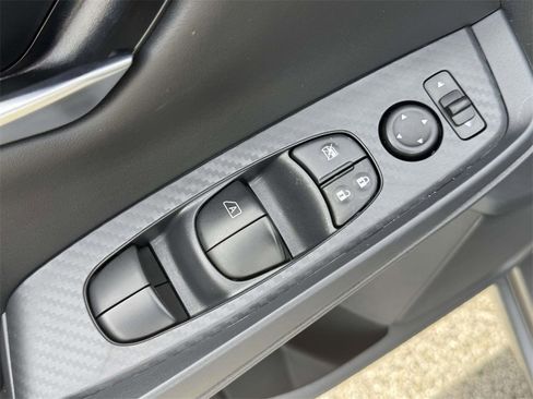 Used 2025 Nissan Sentra SV image 15