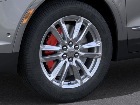 New 2026 Cadillac XT5 Sportv w/ LPO, Floor Liner Package AWD/4WD image 9