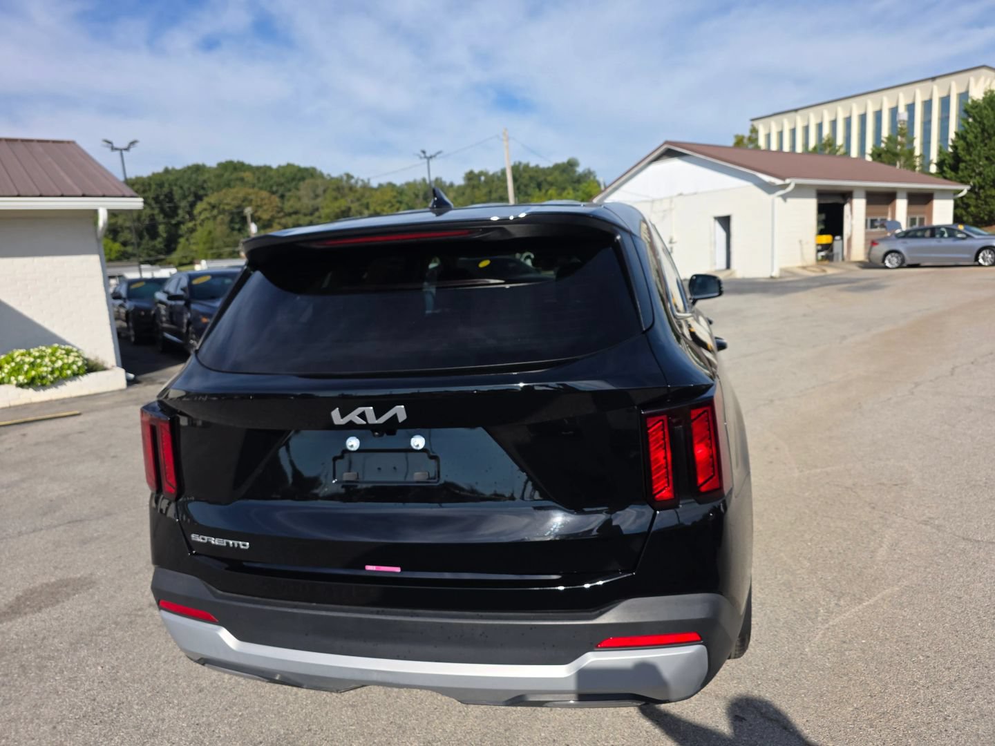 Used 2026 Kia Sorento LX FWD image 4