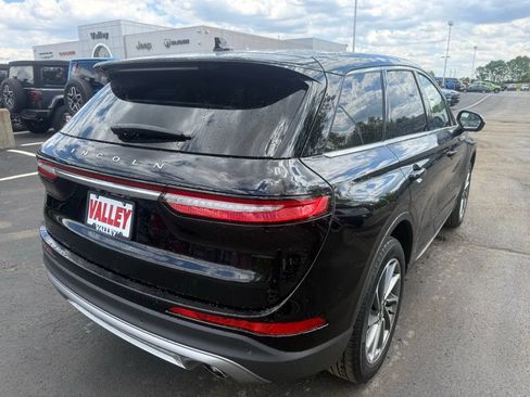 Used 2023 Lincoln Corsair AWD w/ Equipment Group 101A image 11