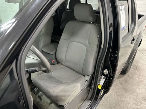 Used 2018 Nissan Frontier SV w/ Value Truck Package image 13