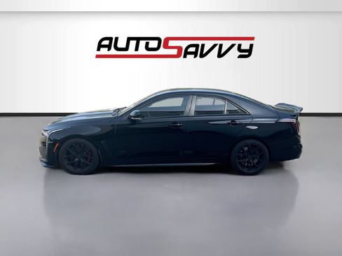 Used 2022 Cadillac CT4 V Blackwing w/ Carbon Fiber 1 Package RWD image 4