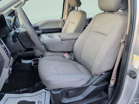 Used 2015 Ford F150 XLT image 21