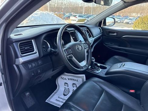 Used 2019 Toyota Highlander Limited image 20