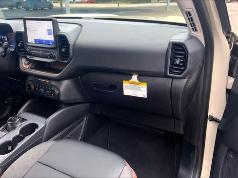 Used 2024 Ford Bronco Sport Outer Banks AWD/4WD image 19