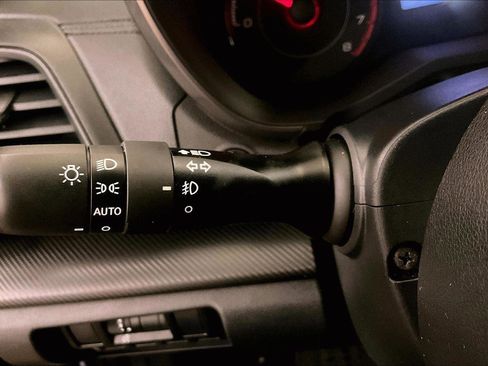 Used 2018 Subaru Crosstrek 2.0i Premium image 30