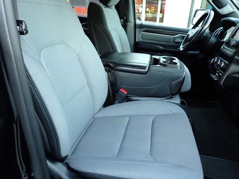 Used 2021 RAM 1500 Big Horn image 12