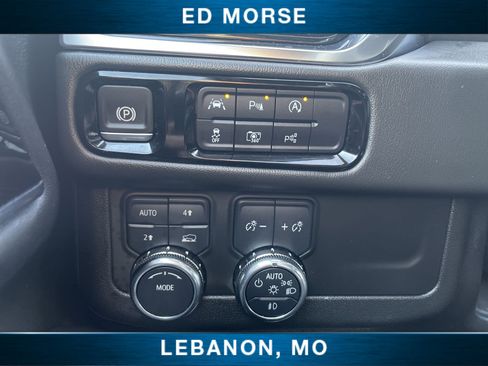 Used 2025 GMC Yukon Denali image 17