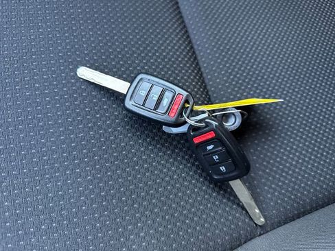 Used 2019 Honda HR-V LX image 1