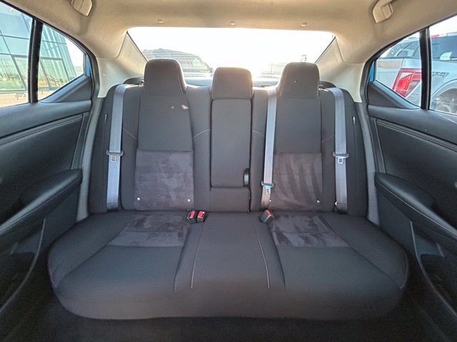 Certified 2025 Nissan Sentra SR FWD image 32