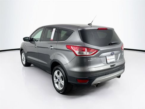 Used 2013 Ford Escape SE image 2