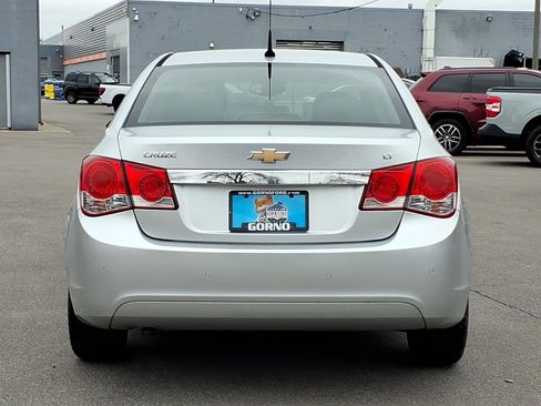 Used 2011 Chevrolet Cruze LT image 18