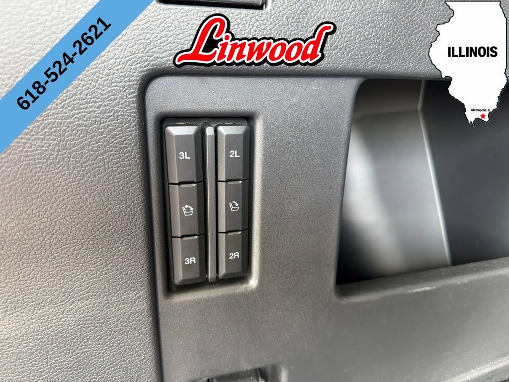 Used 2024 Ford Expedition Limited AWD/4WD image 16