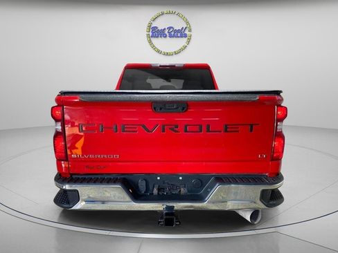 Used 2020 Chevrolet Silverado 2500 LT w/ Convenience Package AWD/4WD image 4