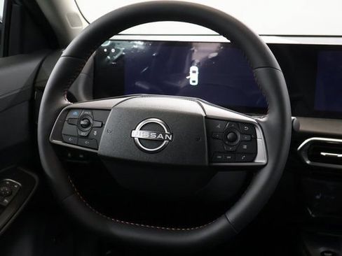 New 2026 Nissan Sentra SR w/ SR Premium Package FWD image 14