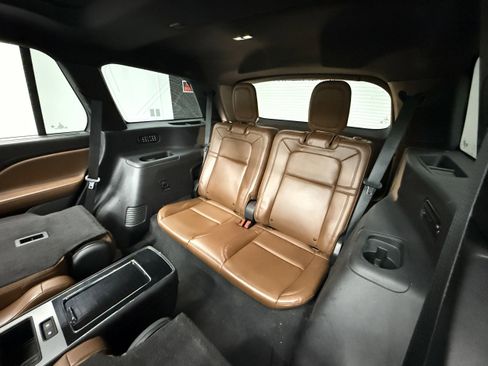 Used 2022 Lincoln Aviator Reserve w/ Equipment Group 201A image 29