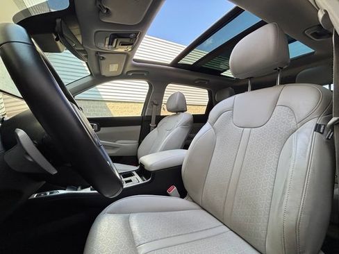 Used 2023 Kia Sorento EX w/ Panoramic Sunroof Package AWD/4WD image 31