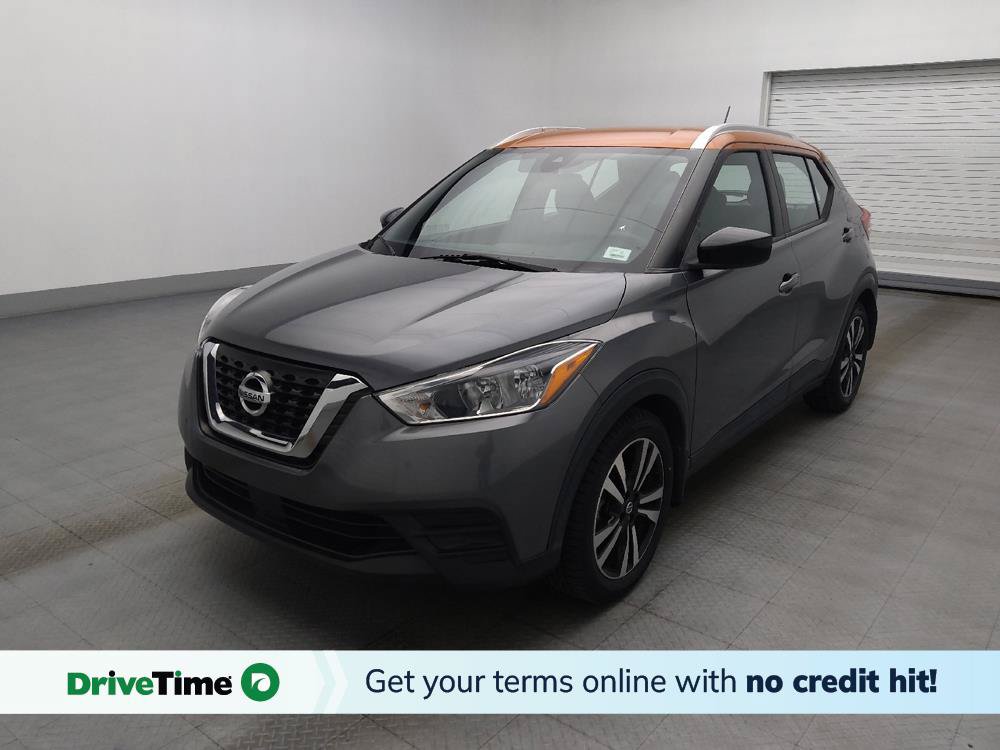 Used 2020 Nissan Kicks SV FWD image 1