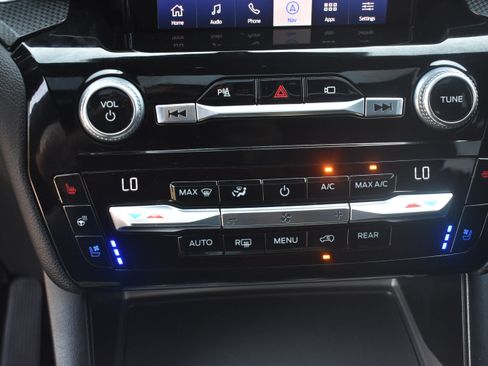 Used 2021 Ford Explorer ST w/ Equipment Group 401A AWD/4WD image 22