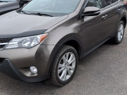 Used 2015 Toyota RAV4 Limited image 1