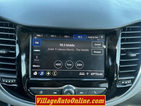 Used 2020 Chevrolet Trax Premier AWD/4WD image 19