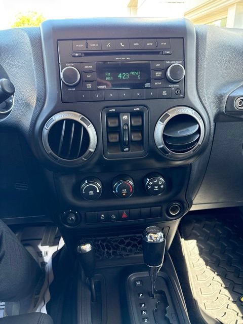 Used 2011 Jeep Wrangler Unlimited Sport AWD/4WD image 21