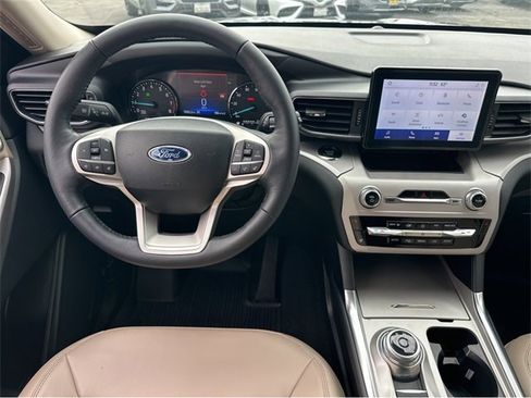 Certified 2024 Ford Explorer XLT w/ Equipment Group 202A image 12