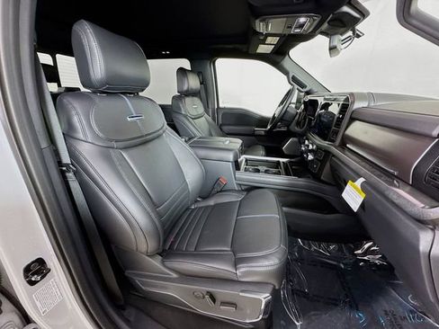 New 2026 Ford F450 Platinum w/ FX4 Off-Road Package image 30