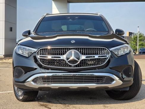 Used 2026 Mercedes-Benz GLC 300 4MATIC image 3
