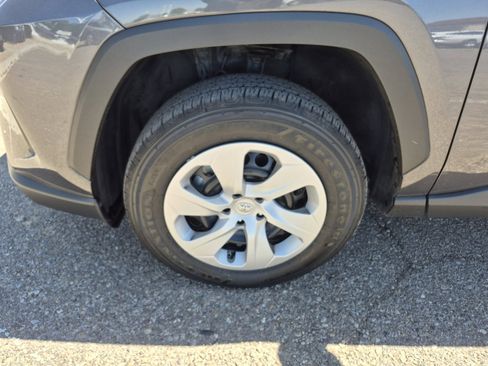Certified 2024 Toyota RAV4 LE AWD/4WD image 25