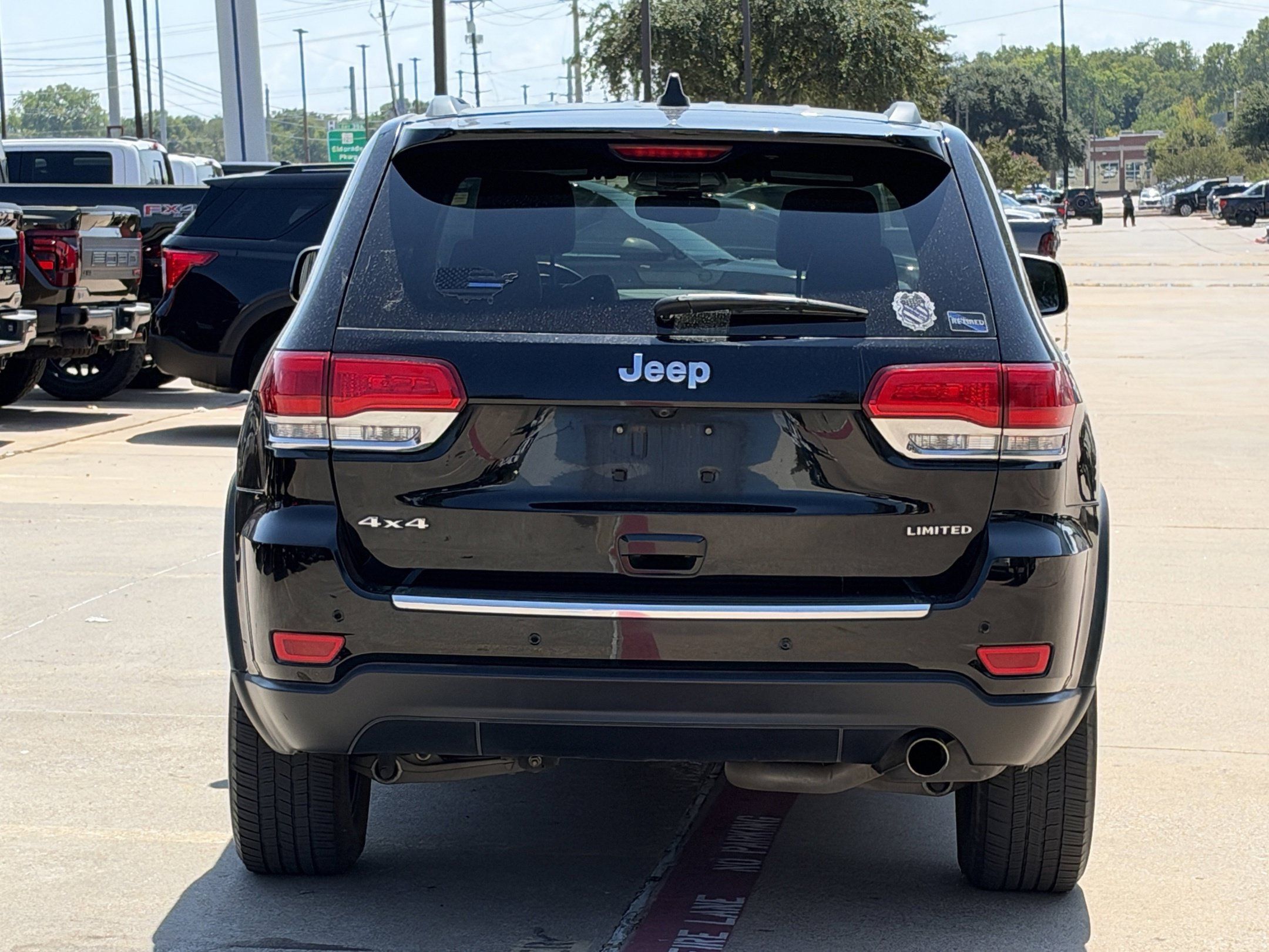 Used 2019 Jeep Grand Cherokee Limited AWD/4WD image 6