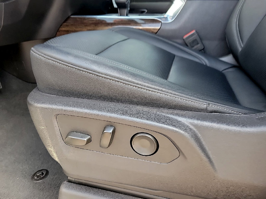 Used 2024 GMC Sierra 1500 Elevation AWD/4WD image 13