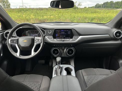 Used 2021 Chevrolet Blazer LT FWD image 16