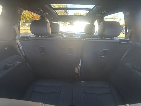 Used 2024 Cadillac XT6 Luxury w/ LPO, Floor Liner Package image 17