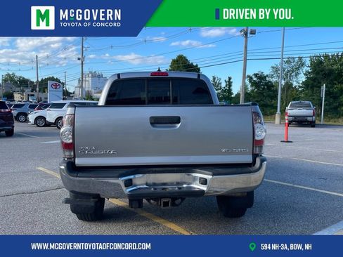 Used 2015 Toyota Tacoma 4x4 Double Cab w/ SR5 Package image 4