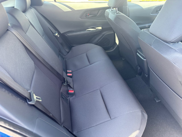 New 2027 Toyota Prius LE FWD image 17